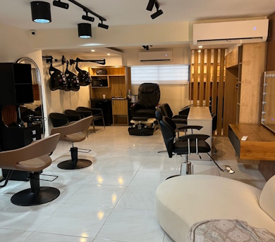 Salón YNLY Glam Studio
