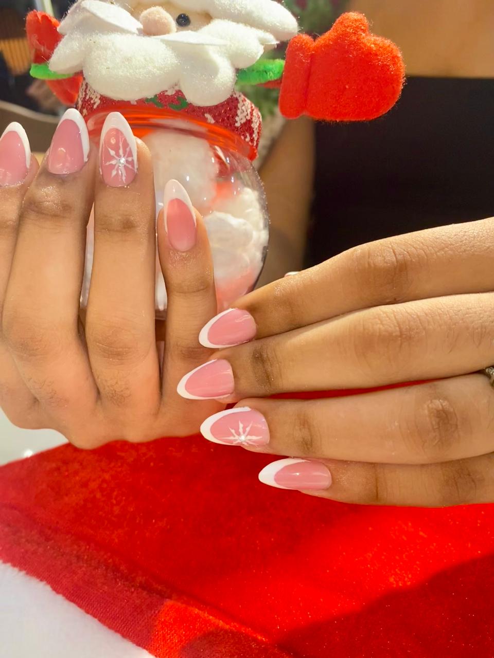 Trabajo de uñas 14