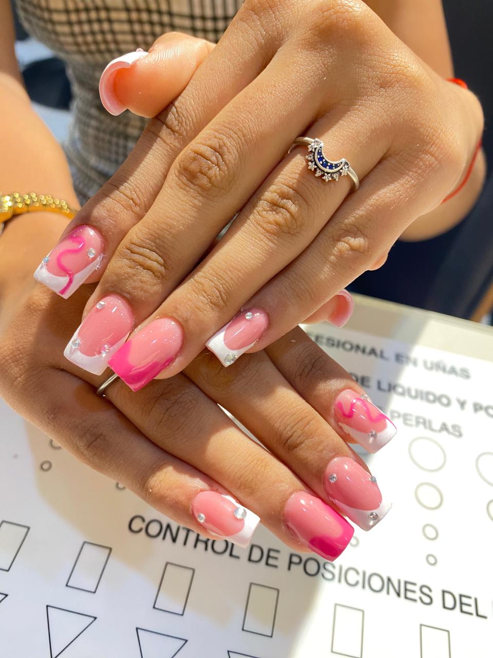 Trabajo de uñas 3
